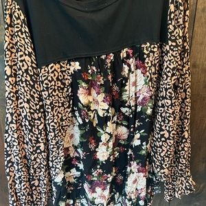 Umgee leopard floral blouse XL